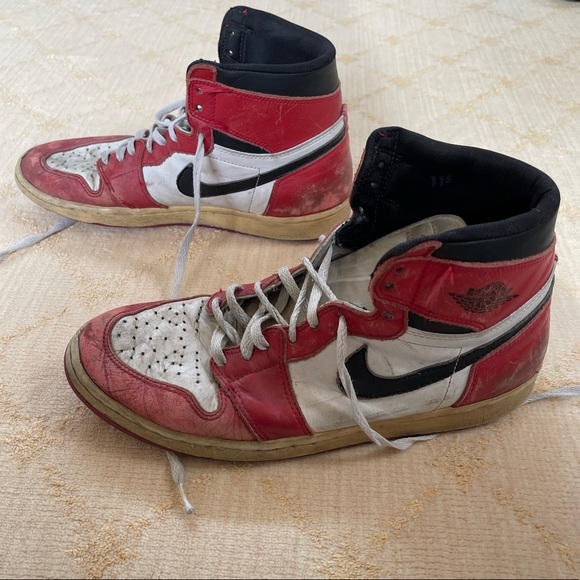Nike Original Air Jordan 1 OG Chicago 90’s Sneakers - Picture 1 of 9